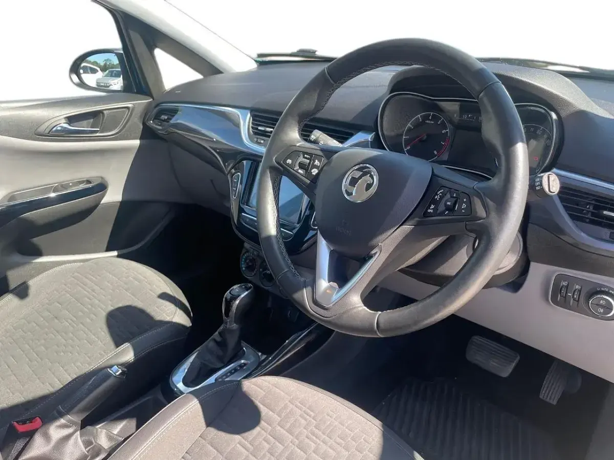 Used Vauxhall Corsa 89 HP (65 kW) 2018 Blue Hatchback