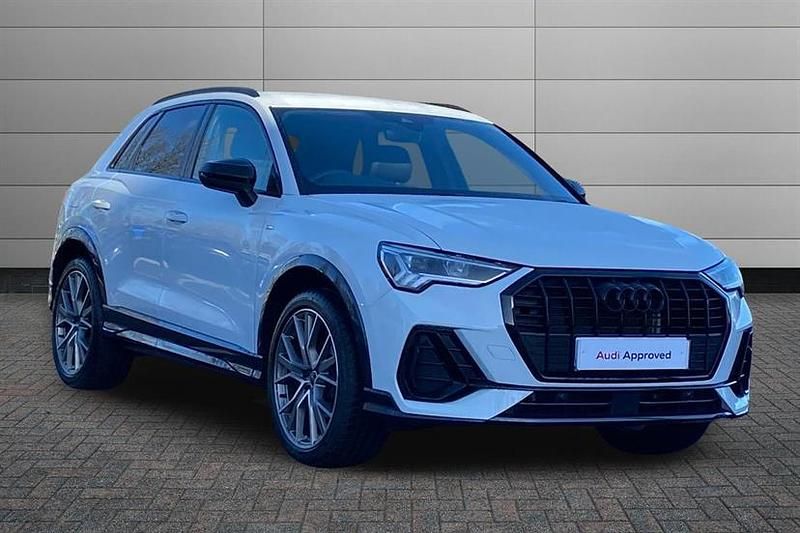 Used Audi Q3 Black Edition 150 HP (110 kW) 2025 White SUV