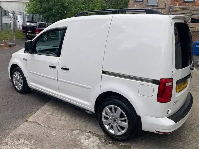 Used VW Caddy Startline 75 HP (55 kW) 2017 White MPV