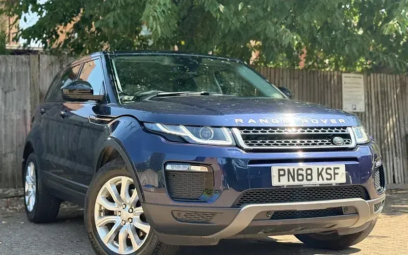 Used Land Rover Range Rover evoque SE 240 HP (176 kW) 2017 Hatchback