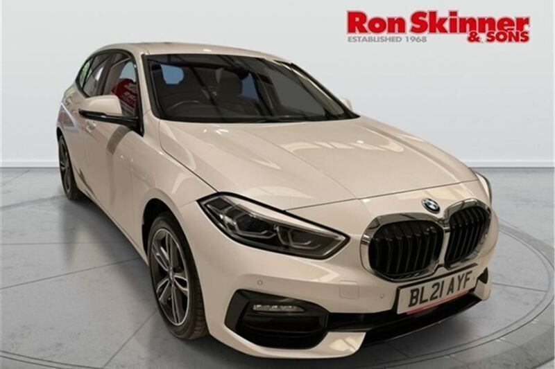 White Used 2021 BMW 118 Sport Line Hatchback | £20,399 (Expensive) - Image 1/4