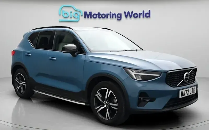 Used Volvo XC40 Plus 197 HP (144 kW) 2022 SUV