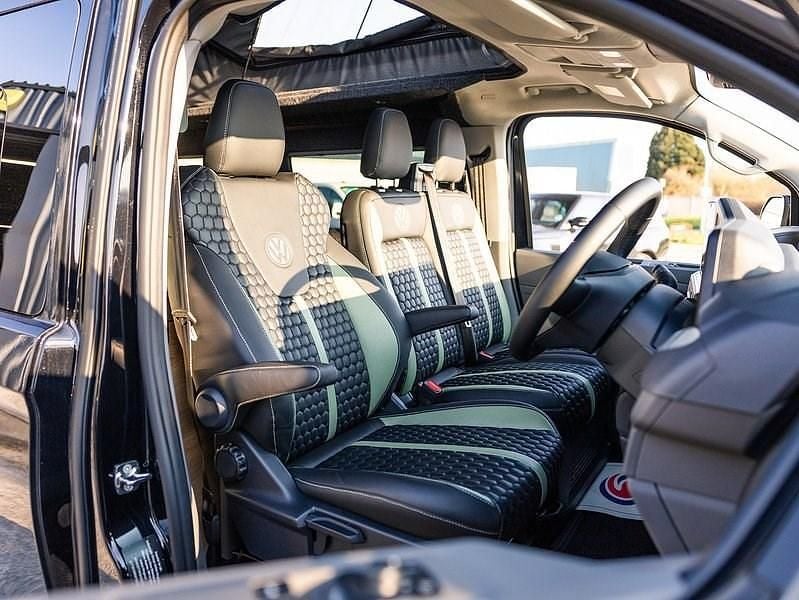 New VW Transporter Pro 110 HP (80 kW) 2025 Black Van