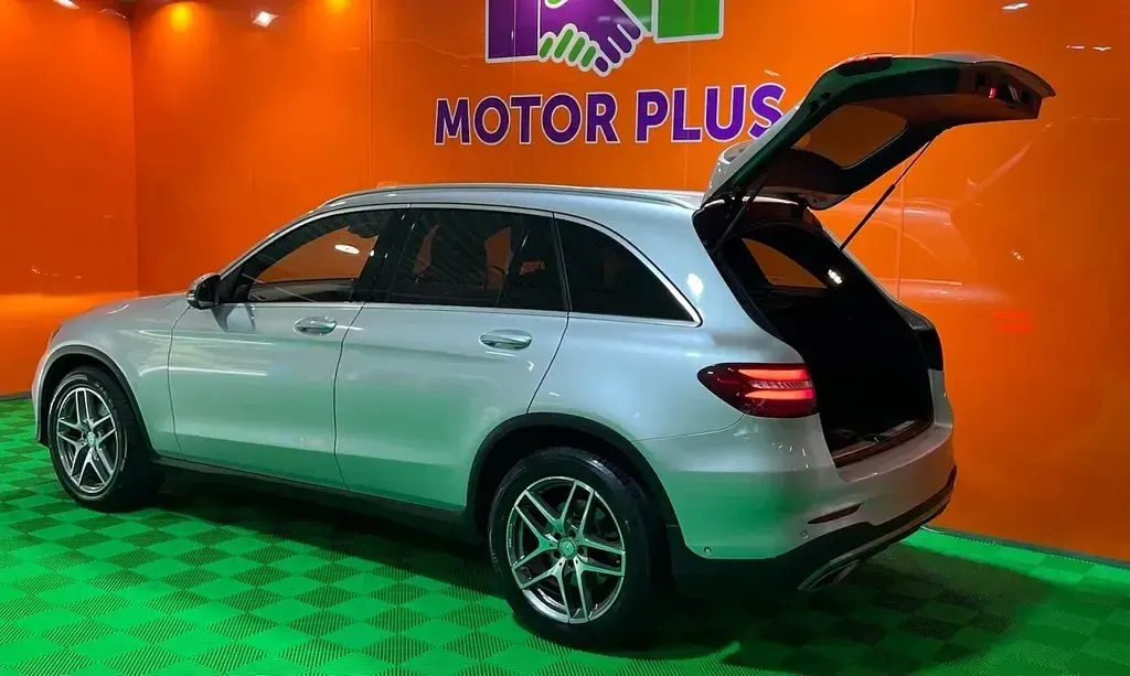 Used Mercedes GLC250 AMG line 204 HP (150 kW) 2016 Silver SUV