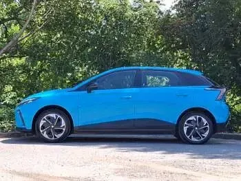 Used MG MG4 EV SE 125 kW (170 HP) 2023 Blue Hatchback