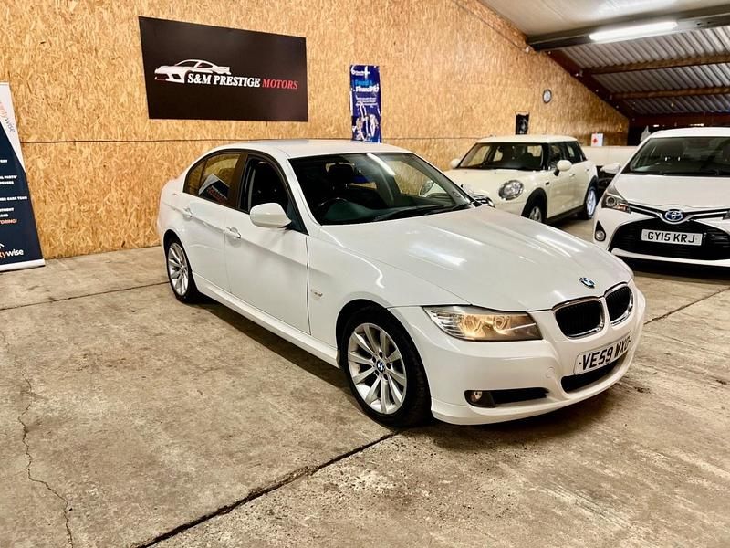 White Used 2010 BMW 320 Sedan | £3,999 (Fair price) - Image 1/4