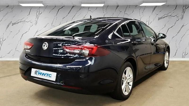 Used Vauxhall Insignia Elite 2018 Blue Hatchback