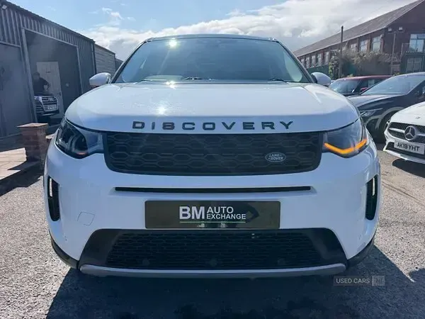 Used Land Rover Discovery 5 SE 2019 White SUV
