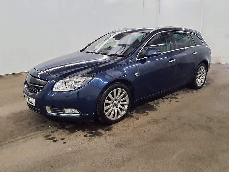 Used Vauxhall Insignia Elite 160 HP (117 kW) 2011 Blue Estate