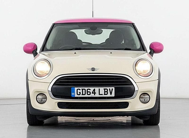 Used Mini ONE Hatch 102 HP (75 kW) 2015 White Hatchback