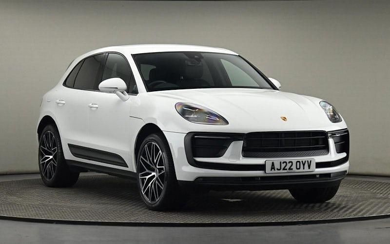 Used 2026 Porsche Macan SUV | £47,700 - Image 1/4