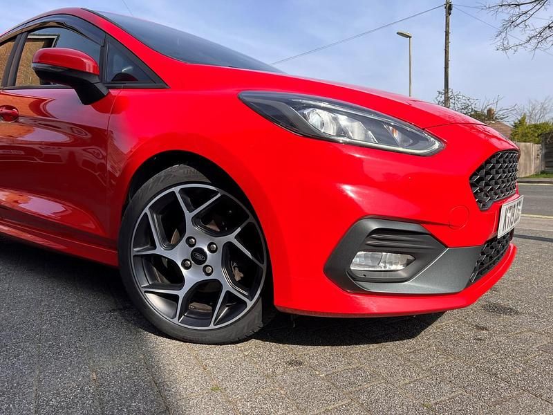 Usado Ford Fiesta ST 200 HP (147 kW) 2019 Vermelho Citadino