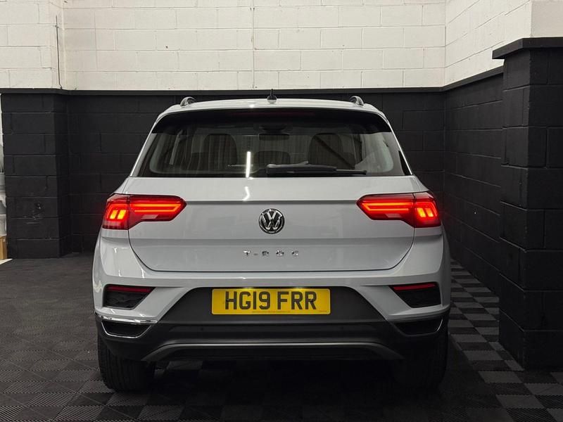 Used VW T-Roc SE 115 HP (84 kW) 2019 Silver SUV