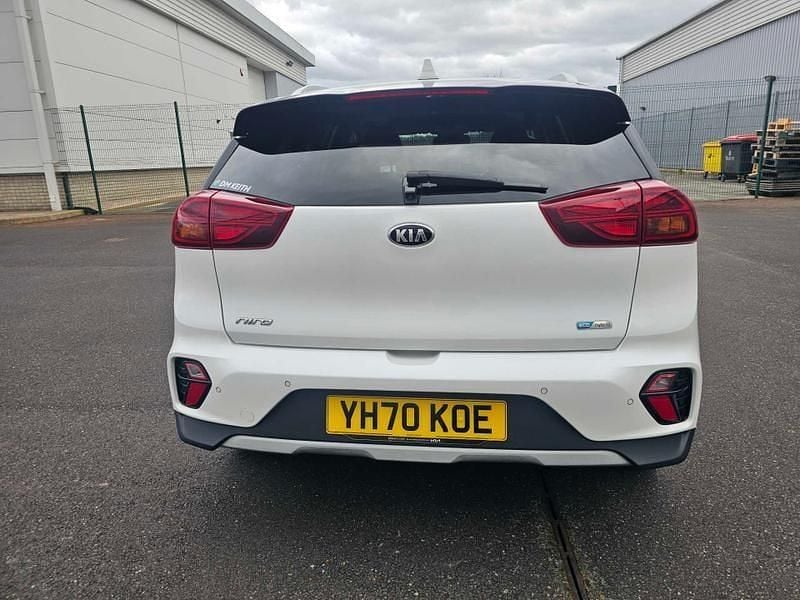Used Kia Niro 2020 Clear white SUV