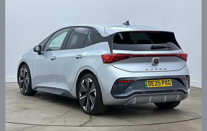 Used Cupra Born e-Boost 169 kW (231 HP) 2025 Silver Hatchback