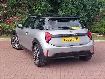 Used Mini Cooper Classic 114 kW (156 HP) 2025 Silver Hatchback