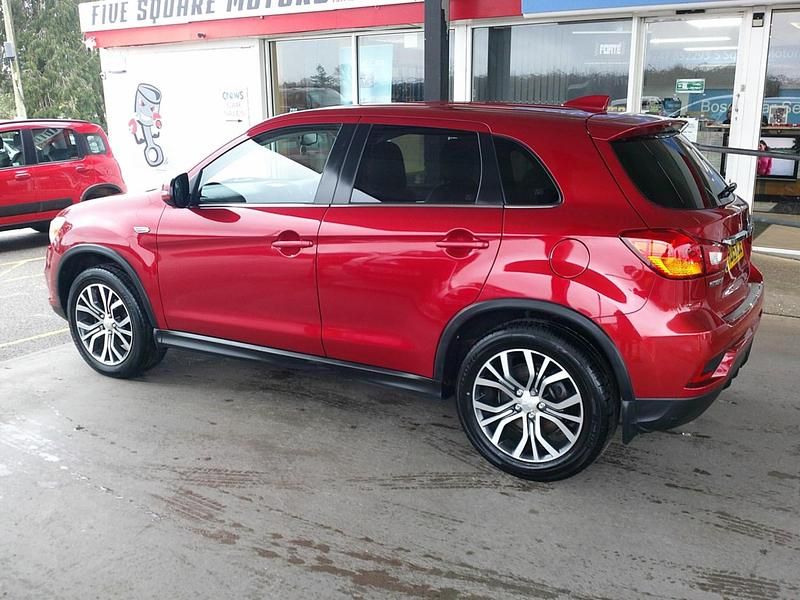Used Mitsubishi ASX 117 HP (86 kW) 2019 Red metallic SUV