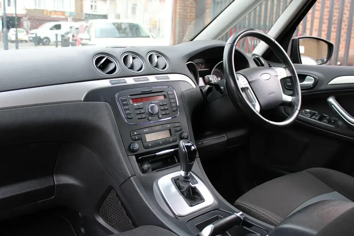 Used Ford Galaxy Zetec 140 HP (102 kW) 2013 Black MPV