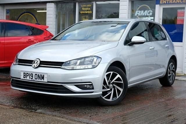Used VW Golf VII Match 114 HP (83 kW) 2019 Silver Hatchback