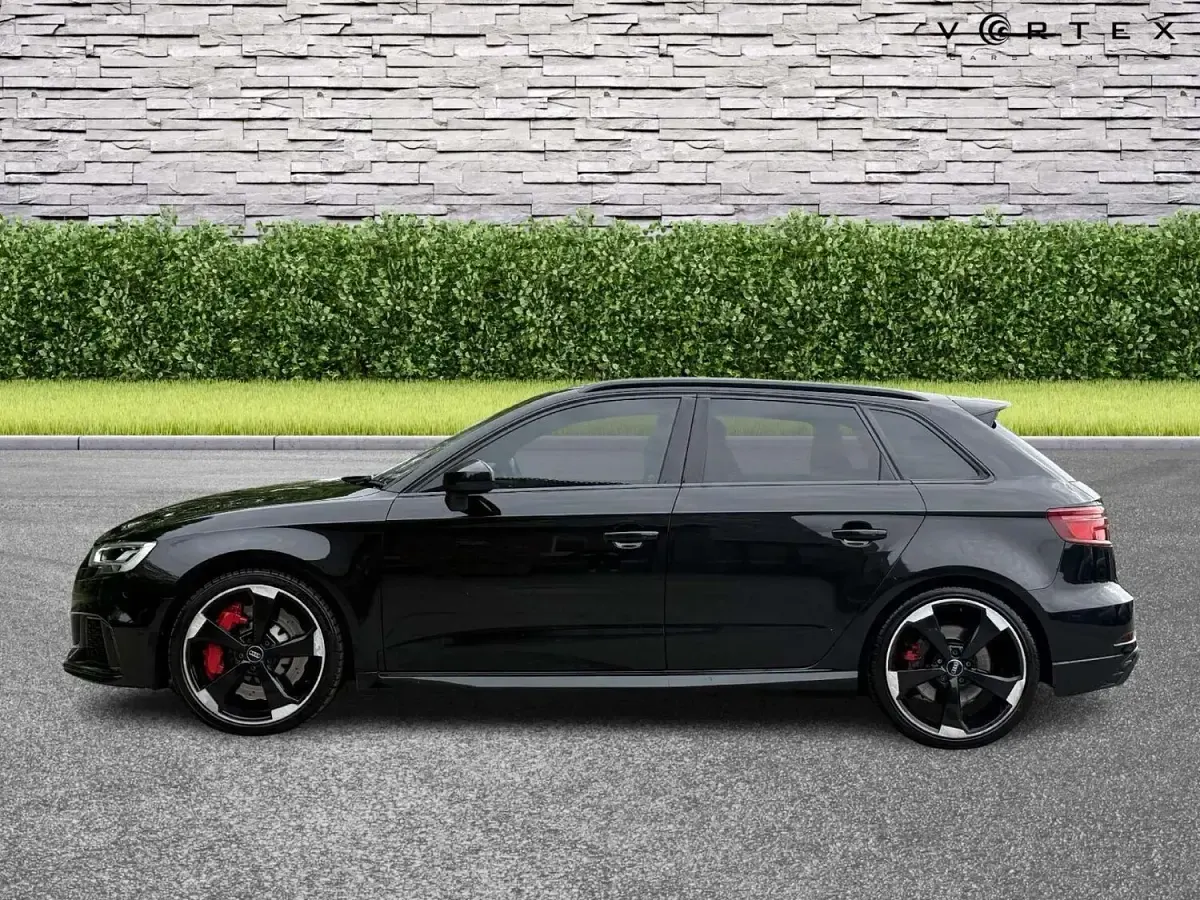 Used Audi RS3 Sportback Business 400 HP (294 kW) 2017 Black Hatchback