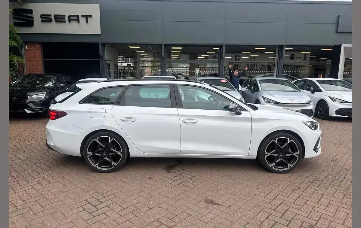 Used Cupra Leon 147 HP (108 kW) 2025 White Estate