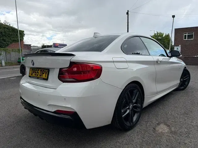 Usado BMW 220 M Sport 190 CV (139 kW) 2015 Blanco Coupe