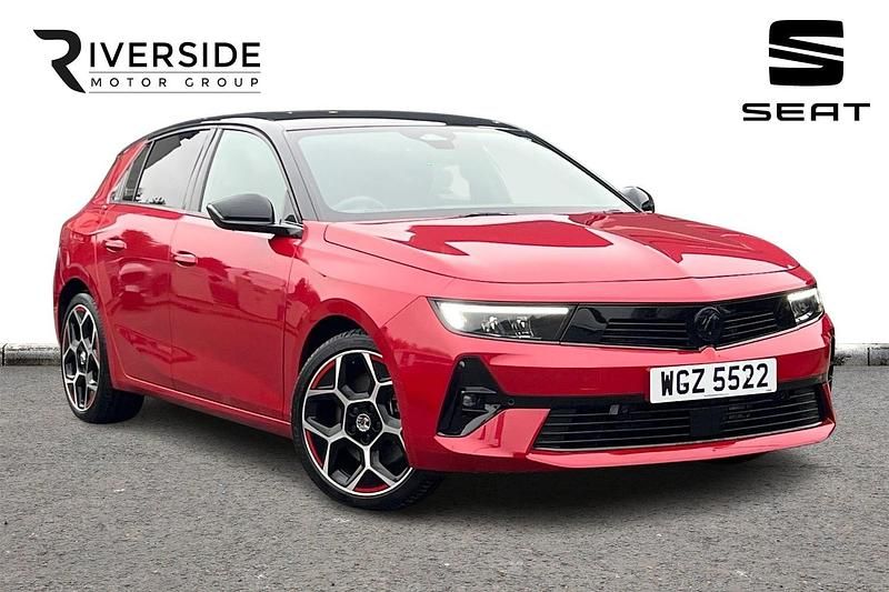 Used Vauxhall Astra GS Line 180 HP (132 kW) 2022 Crimson red Hatchback