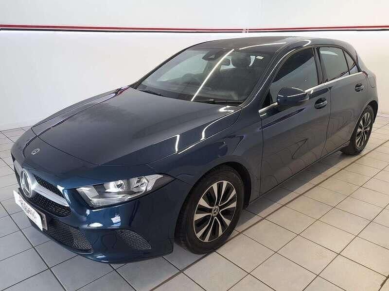 Used Mercedes A180 SE 2020 Blue Hatchback