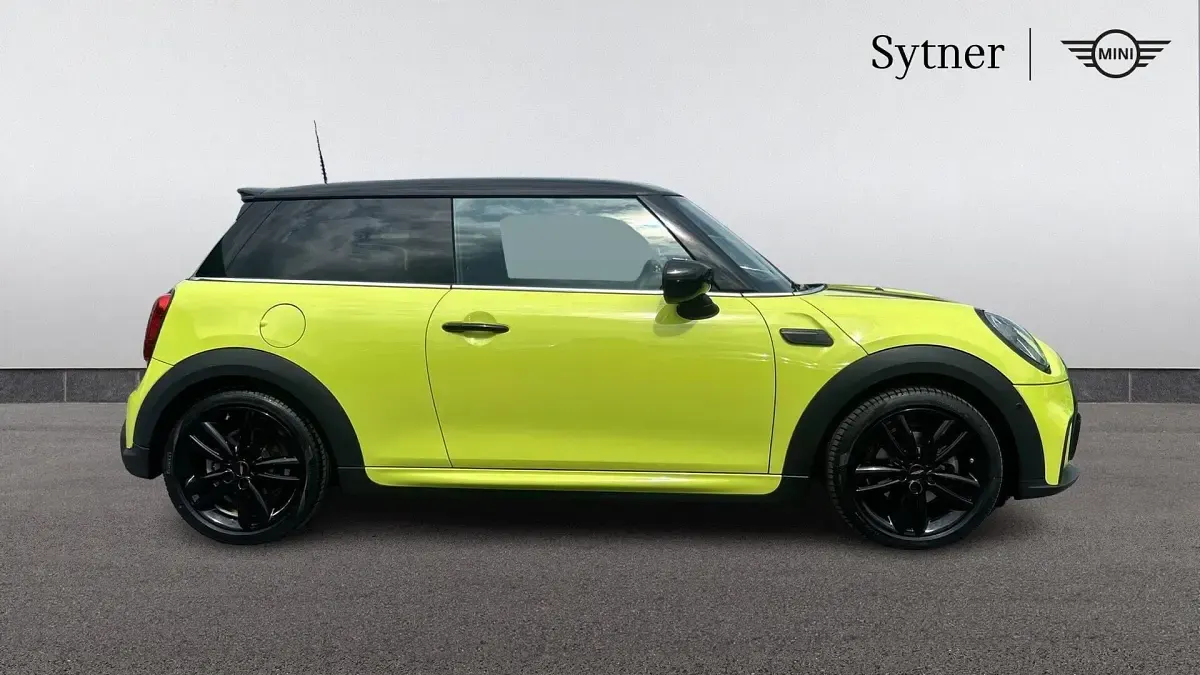 Usado Mini Cooper Hatch 134 HP (98 kW) 2023 Amarelo Citadino