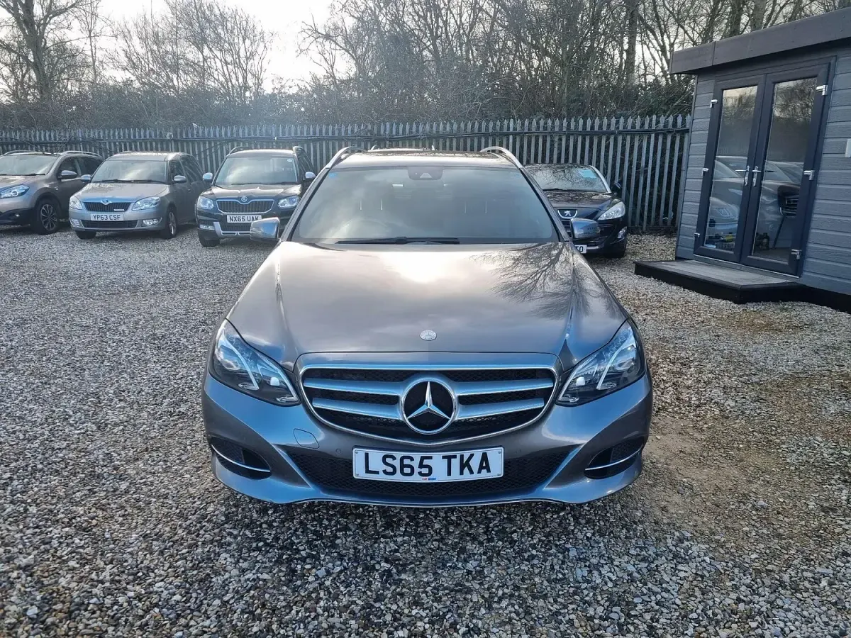Used Mercedes E220 SE 174 HP (127 kW) 2015 Grey Estate