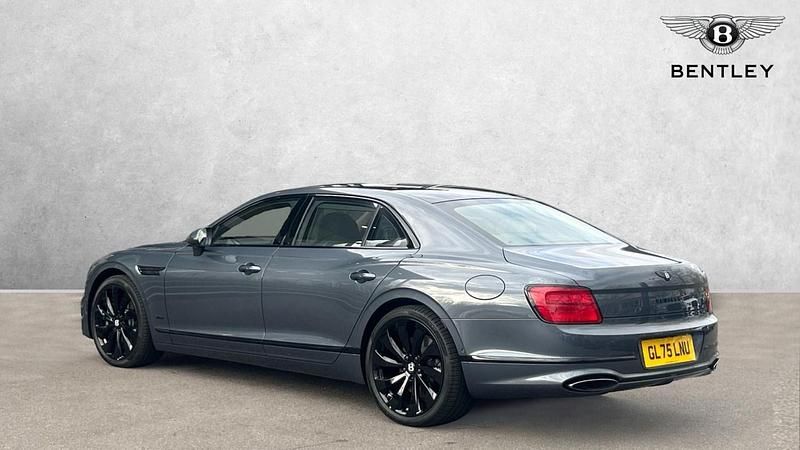 New Bentley Flying Spur 680 HP (500 kW) 2026 Grey Sedan