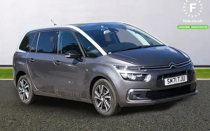 Used Citroën C4 SpaceTourer Shine 131 HP (96 kW) 2022 MPV