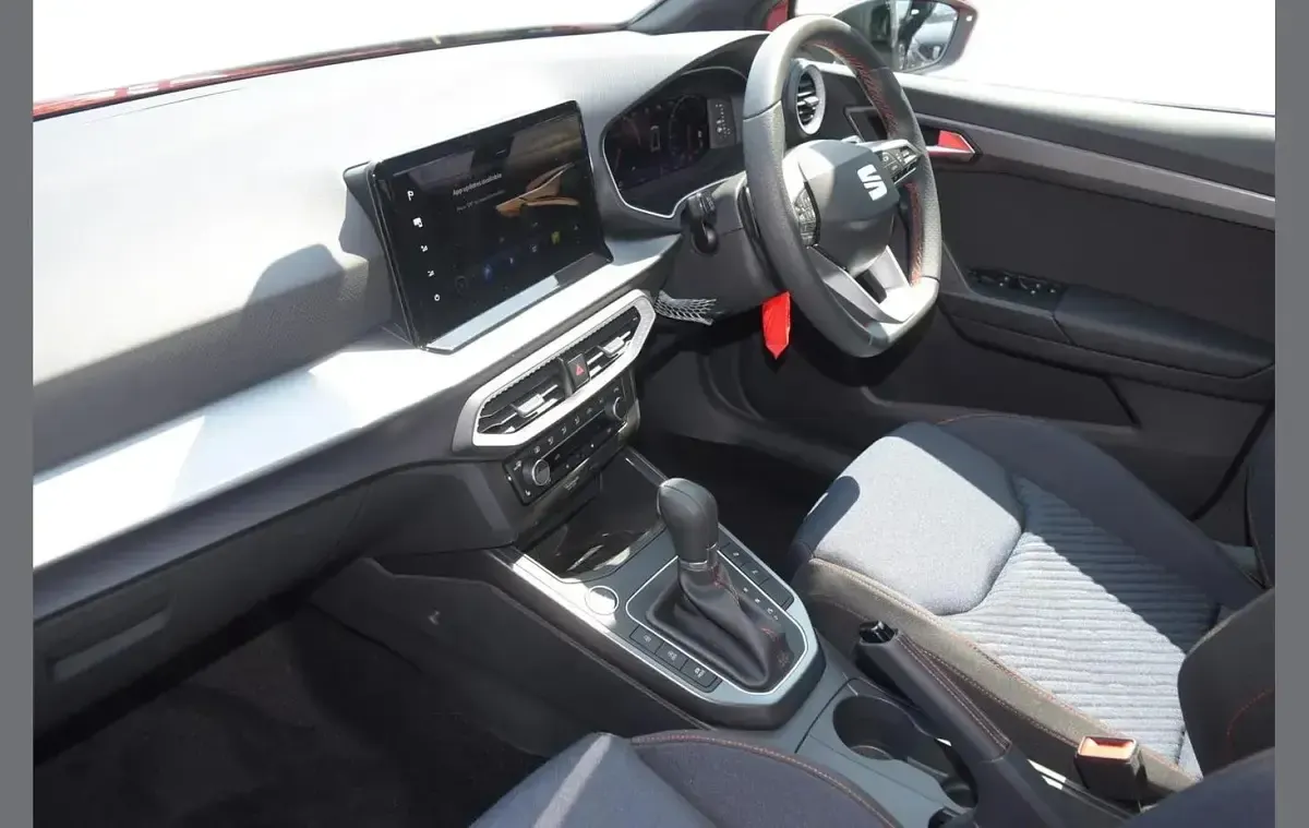 New Seat Arona Black Edition 150 HP (110 kW) 2026 Red SUV