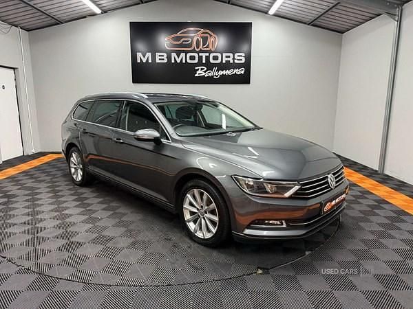 Grey Used 2016 VW Passat Business Estate | £9,995 (Fair price) - Image 1/4