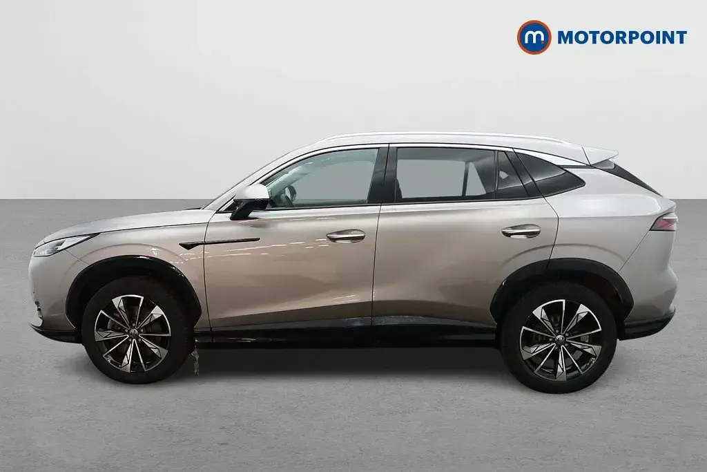 Używany MG HS Trophy 224 KM (164 kW) 2025 Srebrny SUV