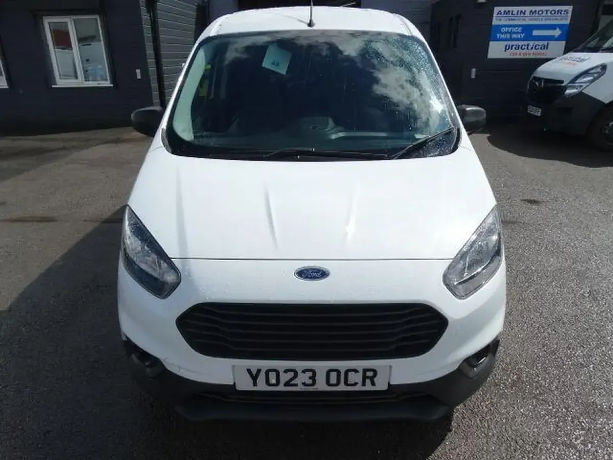 Used Ford Transit Courier Trend 2023 White Van