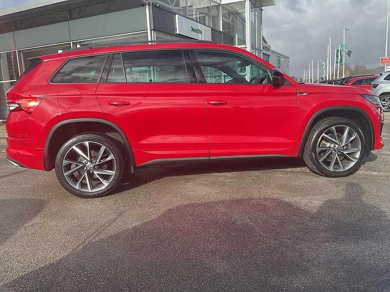 Used Skoda Kodiaq SportLine 140 HP (102 kW) 2023 Red SUV