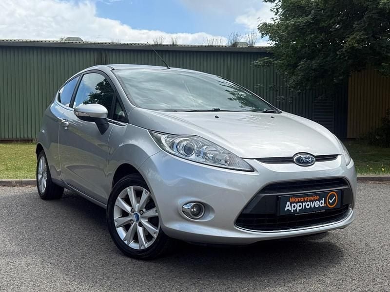 Silver Used 2011 Ford Fiesta Zetec Hatchback | £2,490 (Good price) - Image 1/4