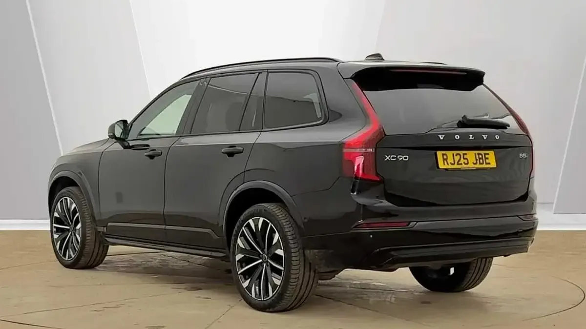 Used Volvo XC90 Ultra 455 HP (334 kW) 2025 Black SUV