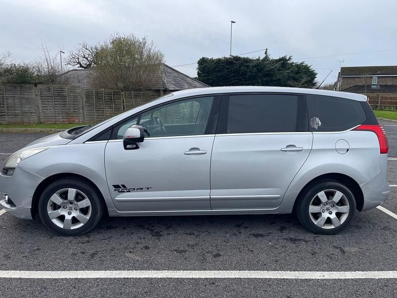 Used Peugeot 5008 Sport 2010 Silver MPV