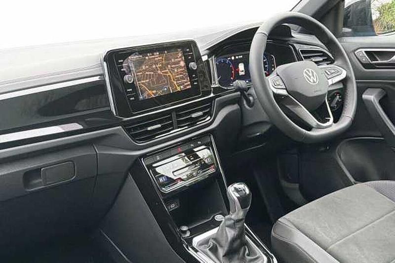 Used VW T-Roc 115 HP (84 kW) 2026 SUV