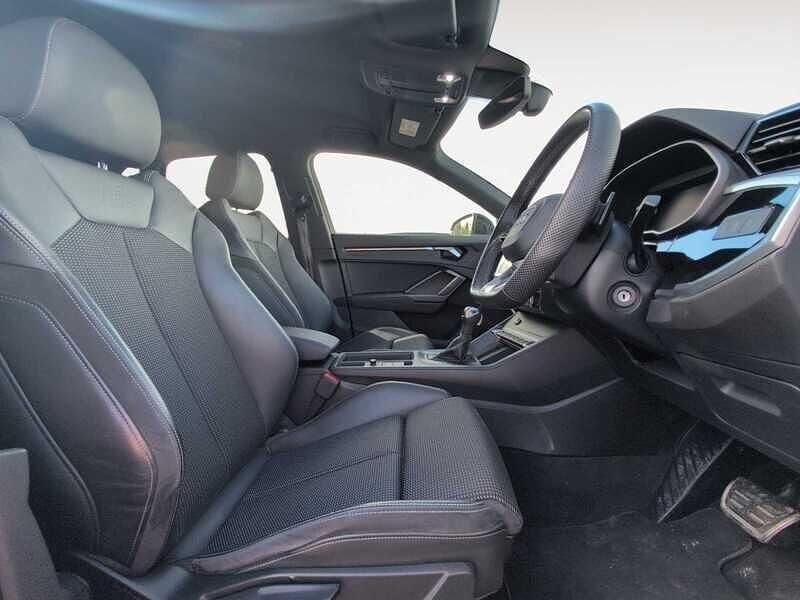 Used Audi Q3 Black Edition 150 HP (110 kW) 2022 Grey SUV