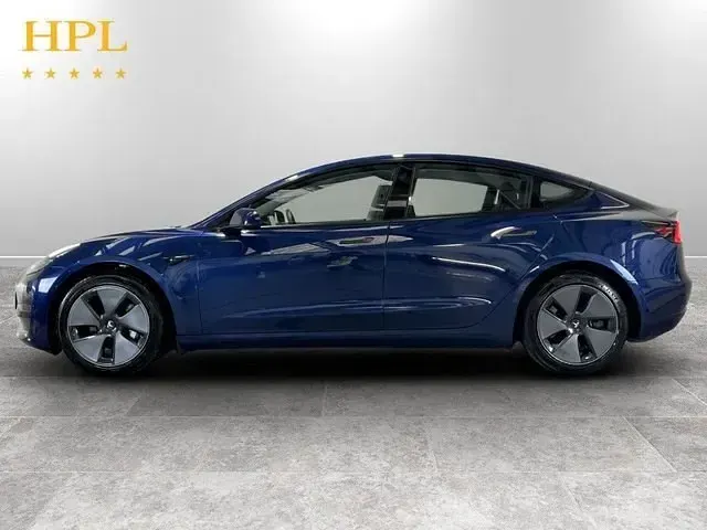 Używany Tesla Model 3 254 kW (346 KM) 2022 Niebieski Sedan/Limuzyna