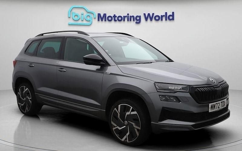 Used 2024 Skoda Karoq SportLine SUV | £21,125 (Good price) - Image 1/4