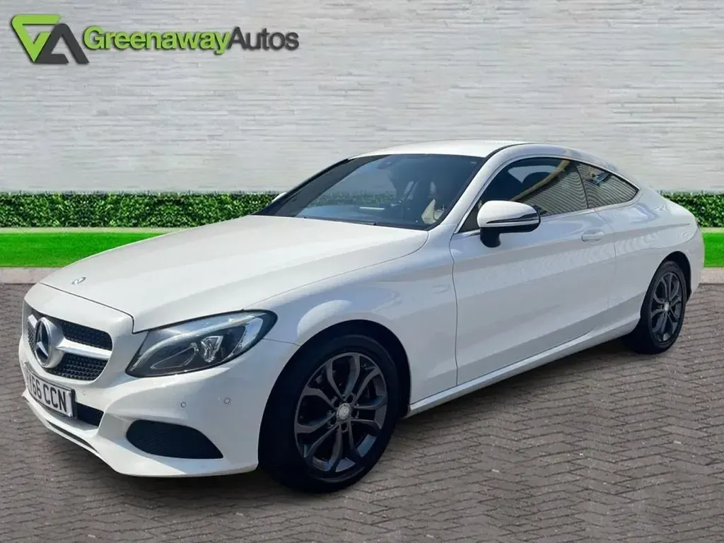 Used Mercedes C220 170 HP (125 kW) 2016 White Coupe