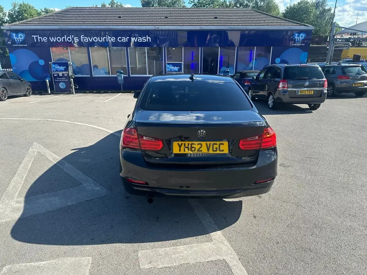 Used BMW 320 Sport Line 2012 Black Sedan