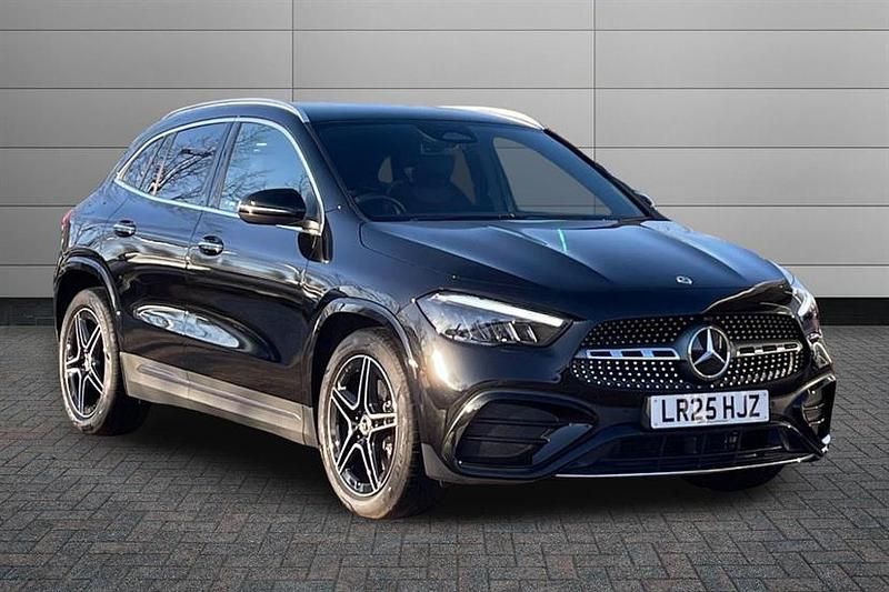 Used Mercedes GLA200 Executive 163 HP (119 kW) 2025 Cosmos black SUV