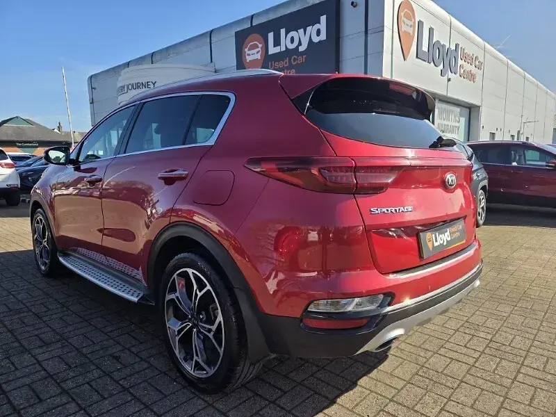Usado Kia Sportage GT-Line 136 CV (100 kW) 2021 Rojo SUV