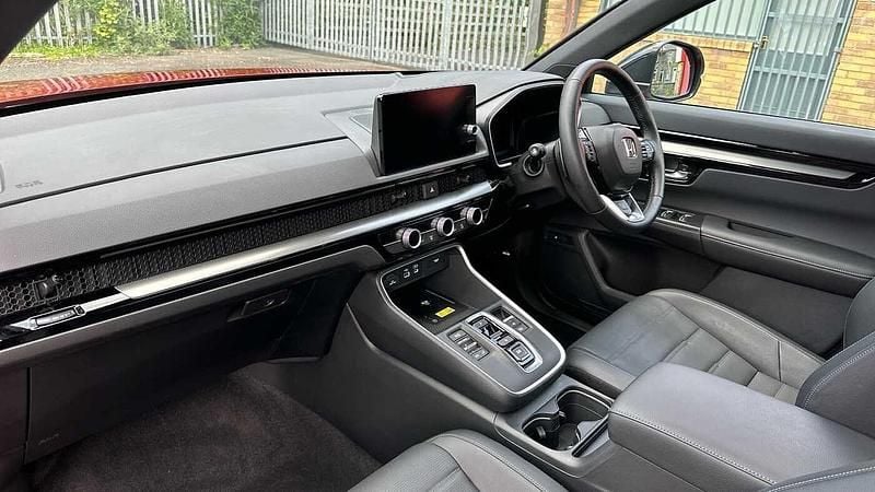 Used Honda CR-V Advance 184 HP (135 kW) 2025 Premium plus paint  crystal red SUV