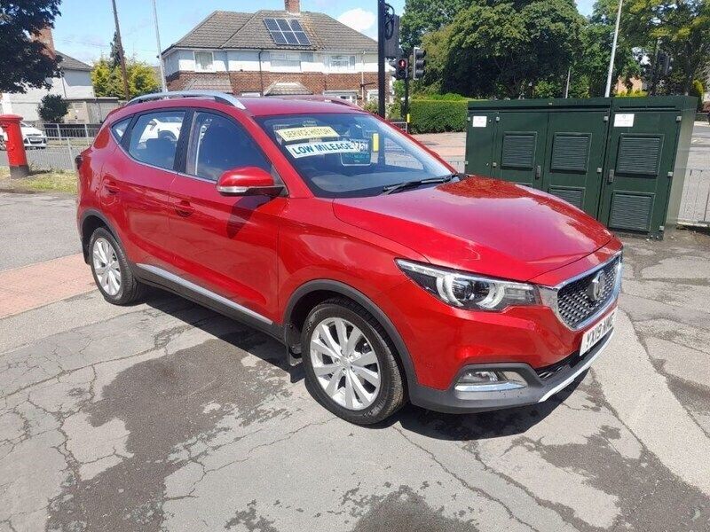 Red Used 2019 MG ZS Excite Sedan | £9,750 (Fair price) - Image 1/4